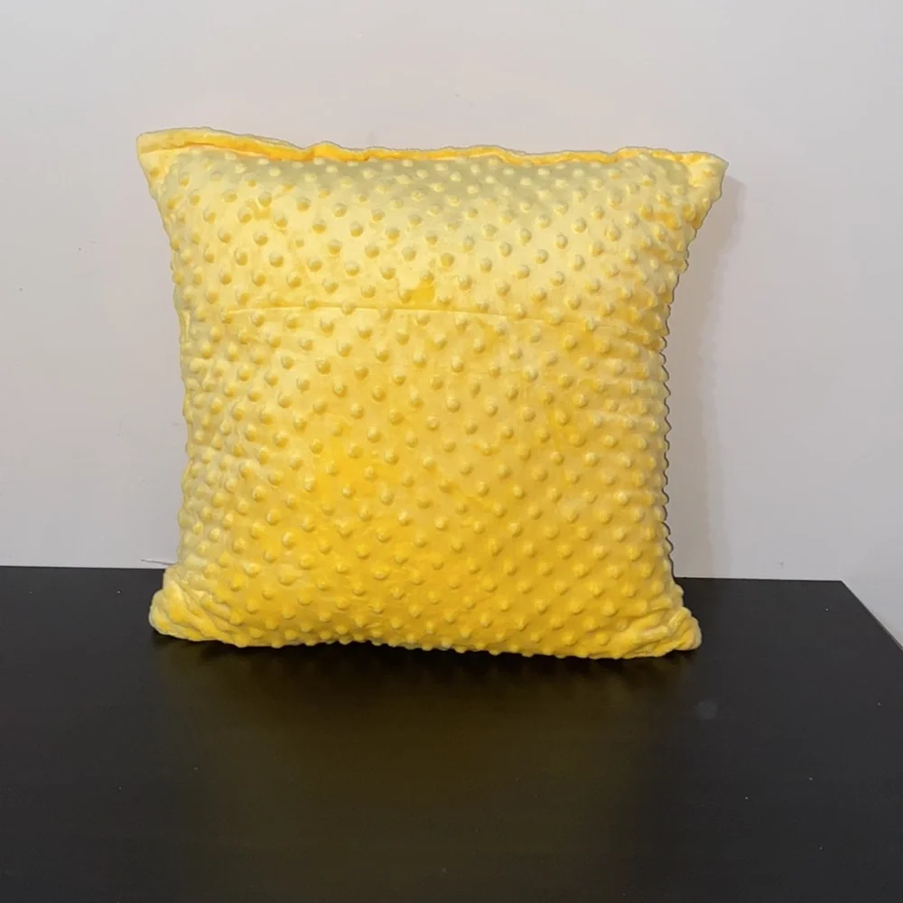 Golden Yellow 3pcs Accent Pillows 18X18 16X12 - Picture 3 of 5